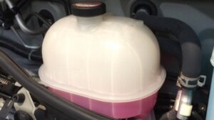 ラジエーターリザーバータンク
