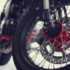 バイク用ホイールを軽量化するメリットとは？